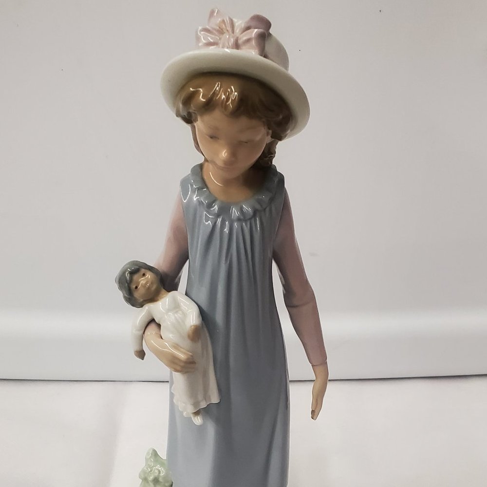 Girl figurine